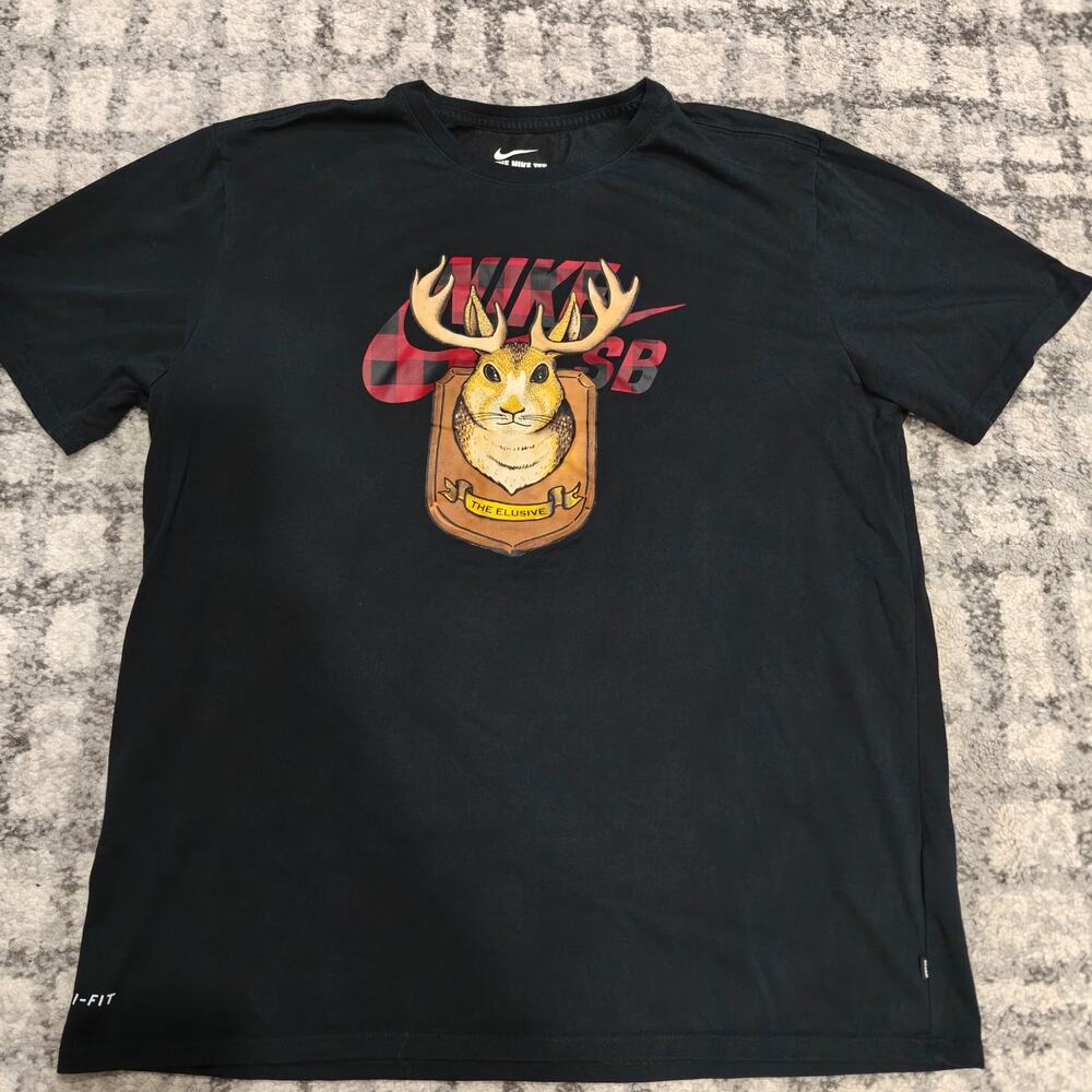 Nike SB Dri-Fit The Elusive Jackalope Plaid Graphic T-Shirt Mens Sz XL Black